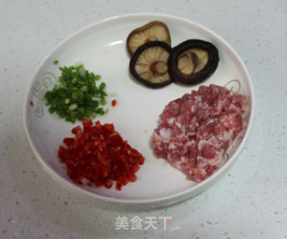 快手家常菜——香菇肉末炒冬瓜的做法步骤：2