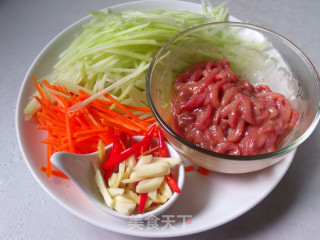 芥蓝炒牛肉的做法步骤：2