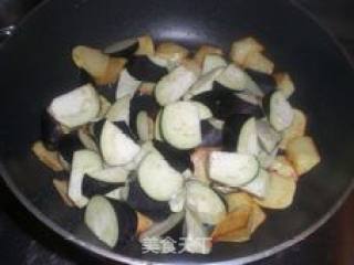 东北地三鲜的做法步骤：6
