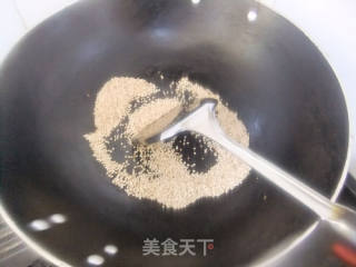 芝麻拌茼蒿的做法步骤：1