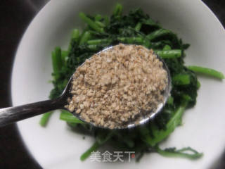 芝麻拌茼蒿的做法步骤：6