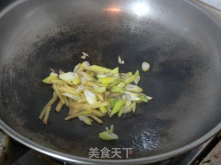 青椒肉丝的做法步骤：11