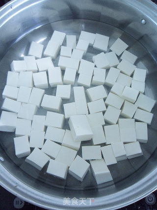 【简单快速的下饭菜】 红烧豆腐的做法步骤：6
