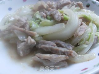 白菜炒肉丝的做法步骤：5