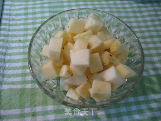 营养早餐（二）之——小米炖银耳雪梨粥的做法步骤：4