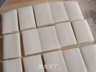 香菇肉丝汤年糕的做法步骤：3