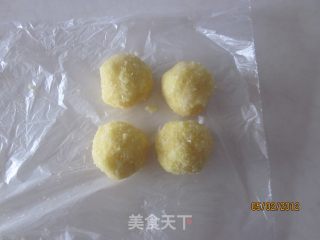 椰蓉花面包的做法步骤：4
