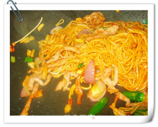 简单而美味--蚝油肉丝炒面的做法步骤：7