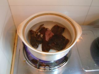 立夏时节防上火——腊肉败火汤的做法步骤：1