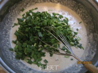 韭菜煎饼的做法步骤：5