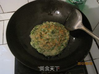 韭菜煎饼的做法步骤：9