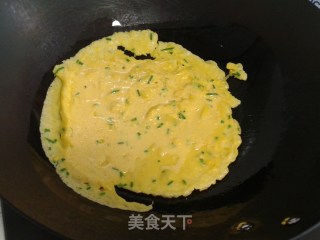 超简单葱香鸡蛋煎饼的做法步骤：6