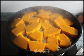 豆沙馅黄金小猪猪的做法步骤：1