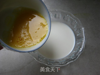 牛奶炖蛋的做法步骤：4