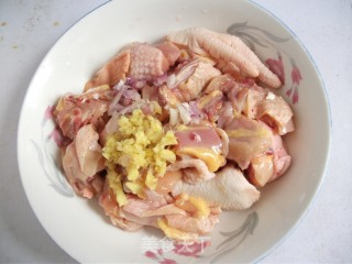 红枣枸杞蒸鸡的做法步骤：4