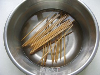 香葱里脊卷的做法步骤：7