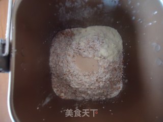 全麦面包的做法步骤：1