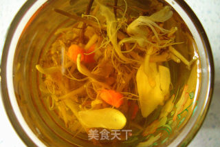 百合枸杞金银花茶的做法步骤：4