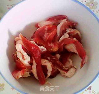 黄花菜肉片汤的做法步骤：2