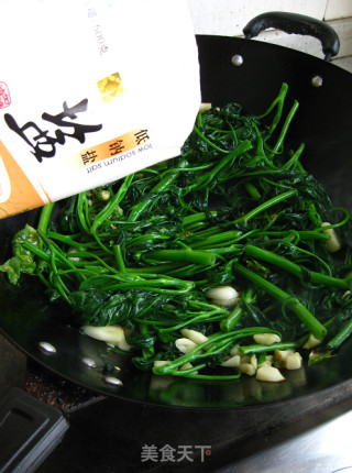 蒜蓉空心菜的做法步骤：11