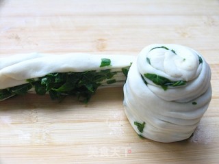 香椿千层饼的做法步骤：8