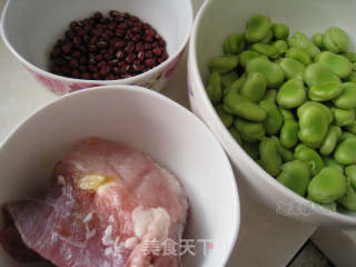 五花肉蚕豆煲饭----为新老厨娘量身打造的偷懒餐的做法步骤：1