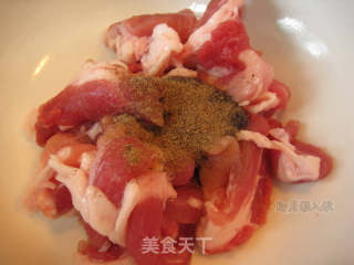 五花肉蚕豆煲饭----为新老厨娘量身打造的偷懒餐的做法步骤：3