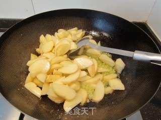 要耐心不要技巧的香煎培根小土豆的做法步骤：10