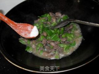 青椒炒鸡心的做法步骤：7