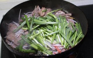 补肝明目---韭菜豆芽炒猪肝的做法步骤：6