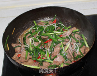 补肝明目---韭菜豆芽炒猪肝的做法步骤：7