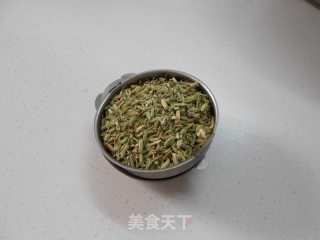电压力锅版三黄鸡汤的做法步骤：4