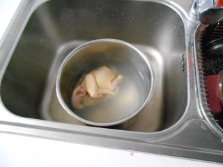 电压力锅版三黄鸡汤的做法步骤：6