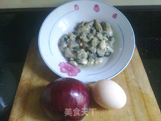 新派闽菜 洋葱海蛎煎（饼） 糖尿病人的选择的做法步骤：1