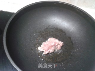 豌豆炒肉丝的做法步骤：3