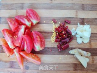 蕃茄炒水蕨菜的做法步骤：4