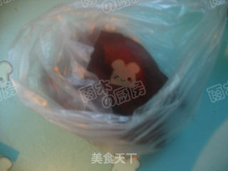 莓芯紫薯球的做法步骤：2