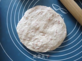 生若夏花之绚烂：培根肉松花型面包的做法步骤：7