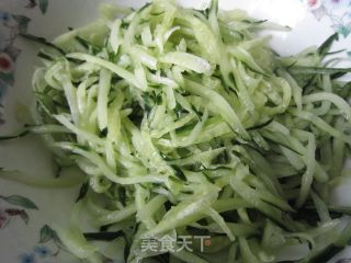 糖醋黄瓜的做法步骤：2