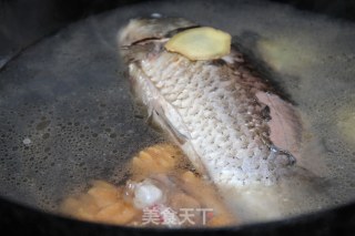 韭菜鲫鱼汤的做法步骤：3