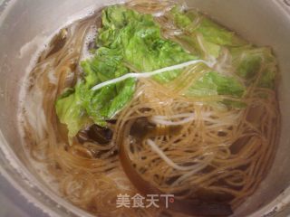 简单开胃酸辣粉的做法步骤：7