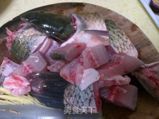 红烧皖鱼的做法步骤：1