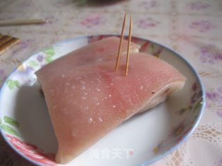 菜干扣肉的做法步骤：2