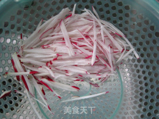 炒萝卜丝的做法步骤：2