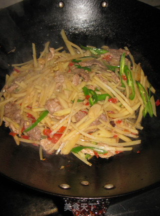 土豆丝炒肉的做法步骤：13