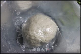 牛奶香肠馒头卷的做法步骤：5