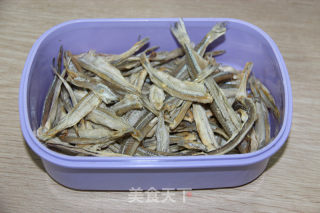 酱香小鱼干的做法步骤：1