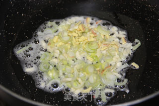 酱香小鱼干的做法步骤：7