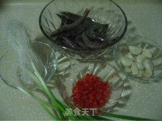 清蒸蒜蓉开边虾的做法步骤：2