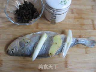 清蒸黄花鱼的做法步骤：5